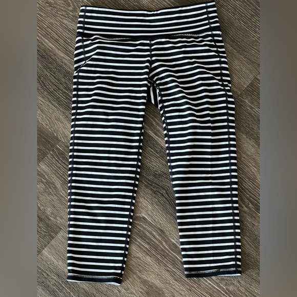 Workout leggings - Picture 1 of 3